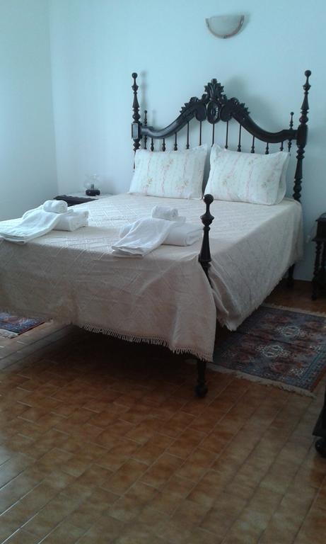 Casa Amarela Guesthouse ลากอส ห้อง รูปภาพ