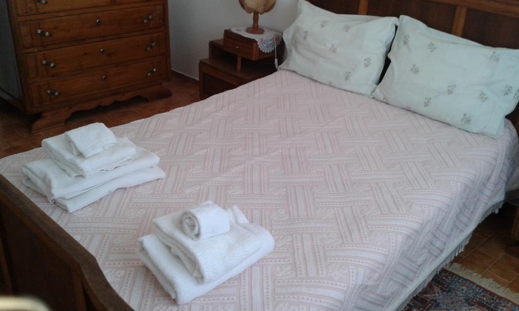 Casa Amarela Guesthouse ลากอส ห้อง รูปภาพ