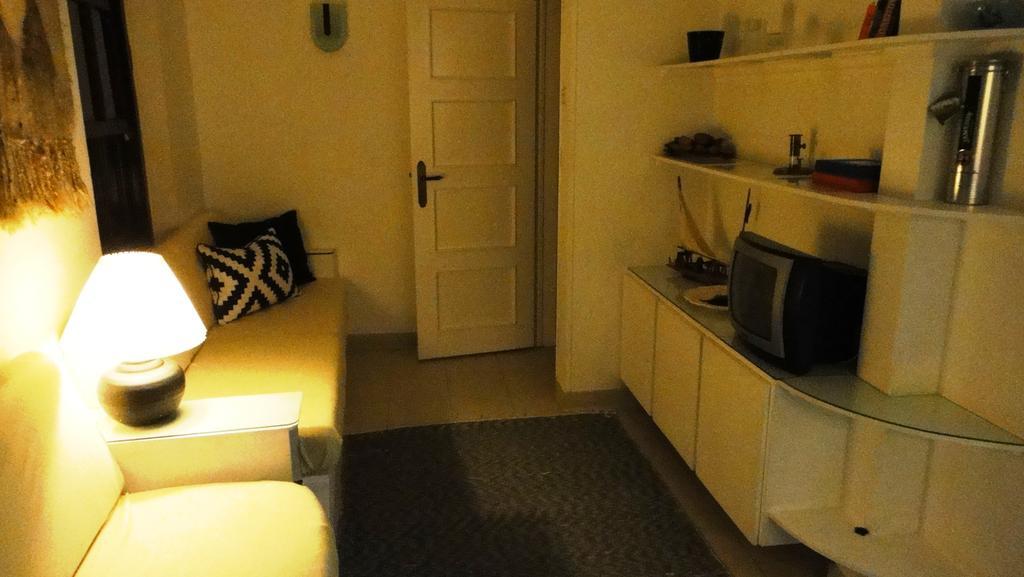 Casa Amarela Guesthouse ลากอส ห้อง รูปภาพ
