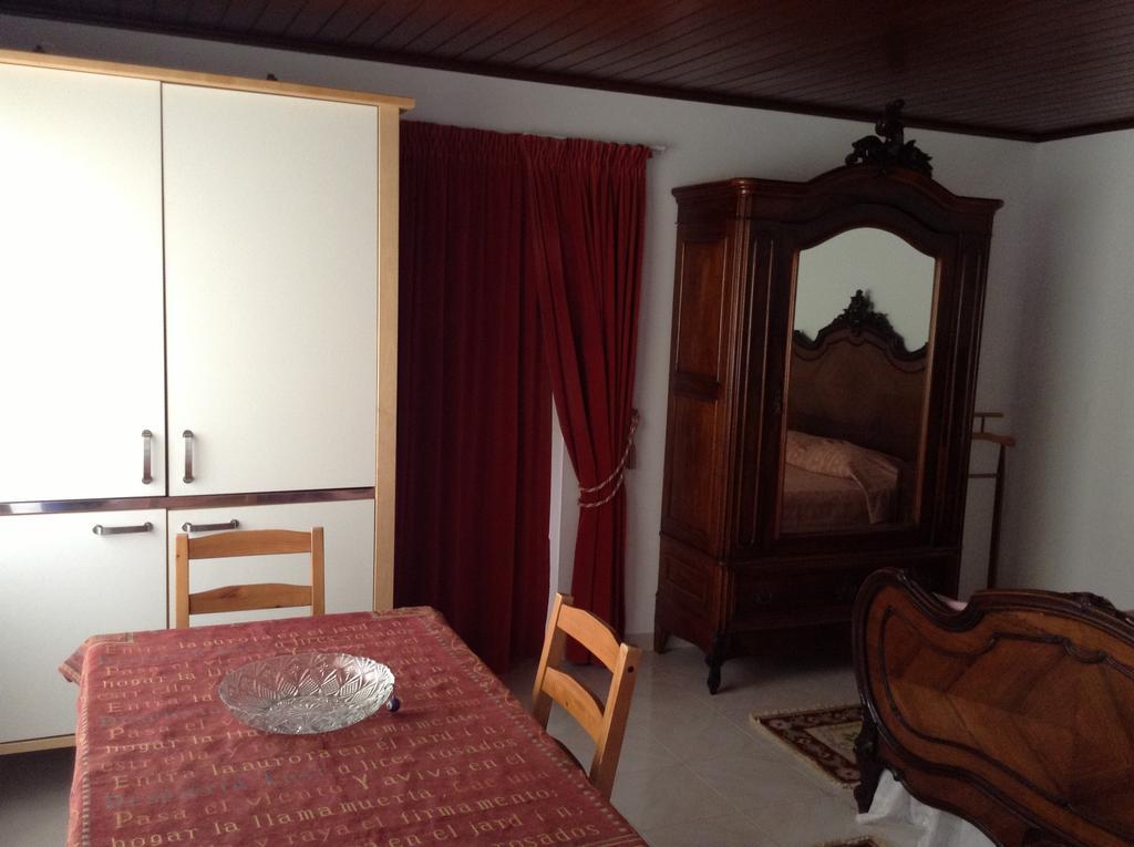 Casa Amarela Guesthouse ลากอส ห้อง รูปภาพ
