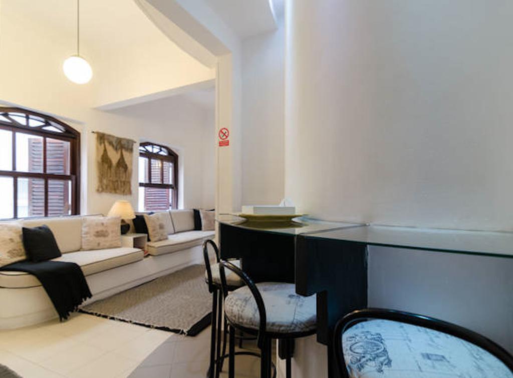Casa Amarela Guesthouse ลากอส ภายนอก รูปภาพ